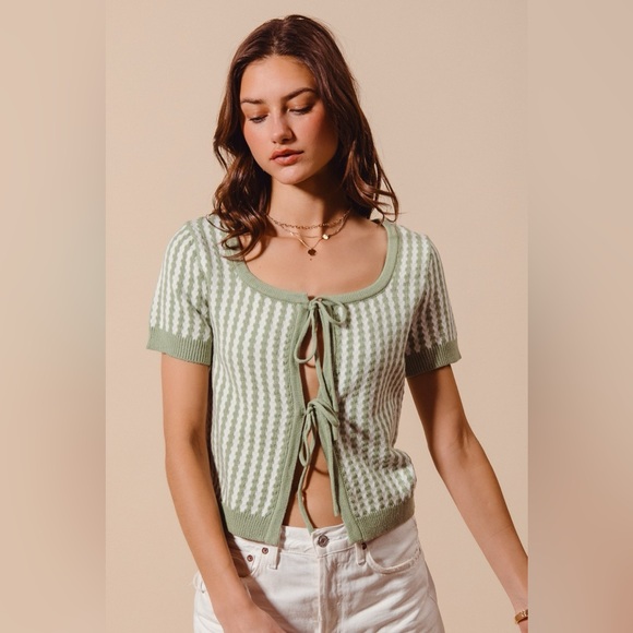 SO ME Tie Front Textured Vertical Stripe Knit Cardigan - Picture 6 of 11